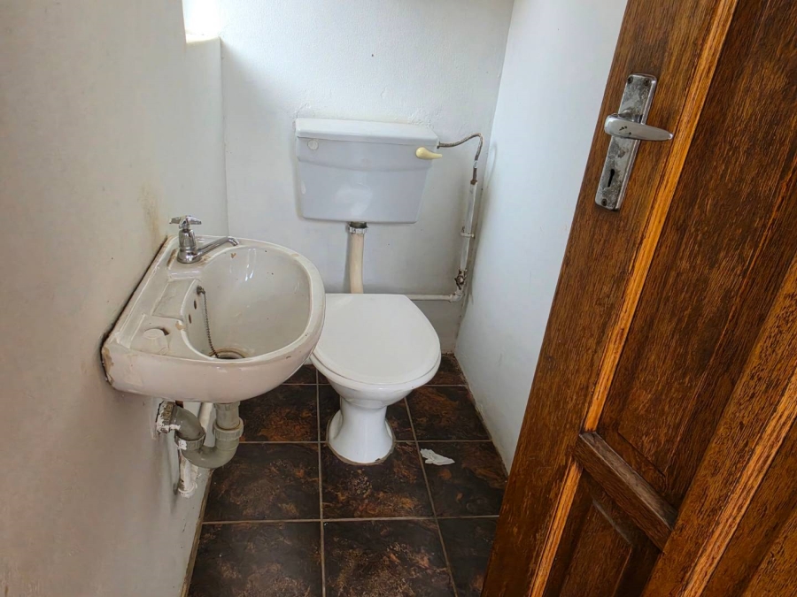 3 Bedroom Property for Sale in Rhodesdene Northern Cape